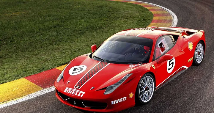 Motor Show: la Ferrari 458 Challenge in anteprima mondiale