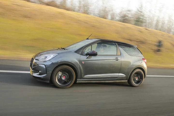DS Performance Line: prezzi da 19.800 euro