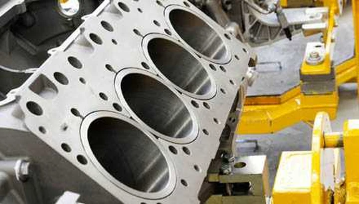Bentley Mulsanne: assemblaggio del V8