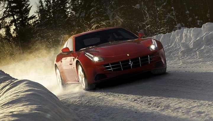 Ferrari FF: la neve non è un problema