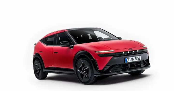 Hyundai IONIQ 3: la compatta elettrica da 500 km per l’Europa