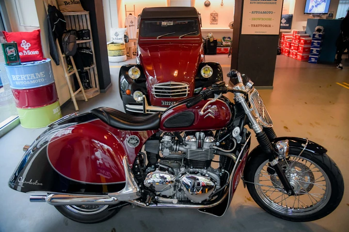 Citroen: una moto per celebrare la 2CV