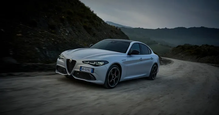 Alfa Romeo Giulia e Stelvio restyling 2023: le novità