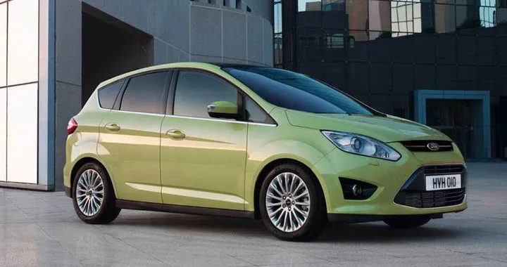 Ford C-Max 1.0 Ecoboost: pratica e risparmiosa