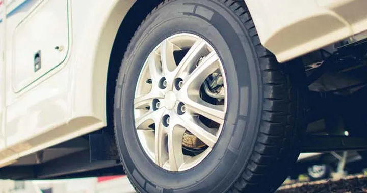 Pressione gomme camper: una guida per viaggiare in sicurezza