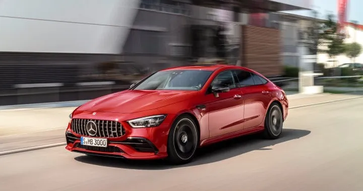 Mercedes: in arrivo le “baby” AMG GT 43 4matic+ e GT 53 4Matic+