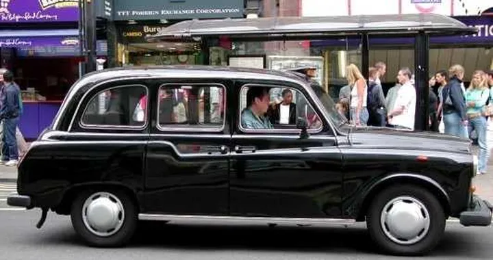 I taxi di Londra saranno cinesi, li fornirà Geely