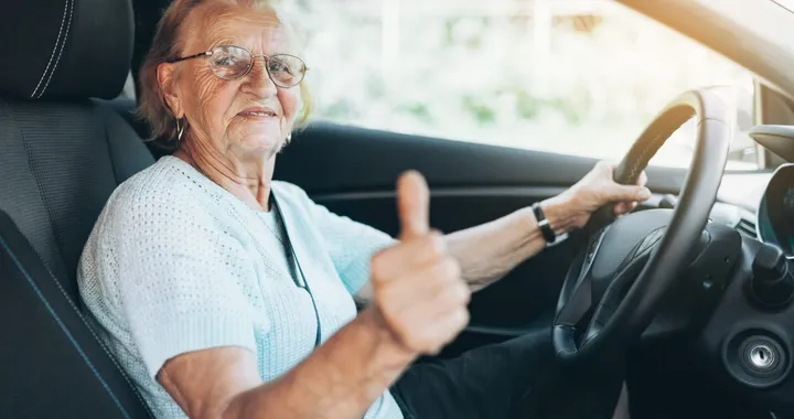 Rinnovo patente per gli over 70: ogni quanto va fatto