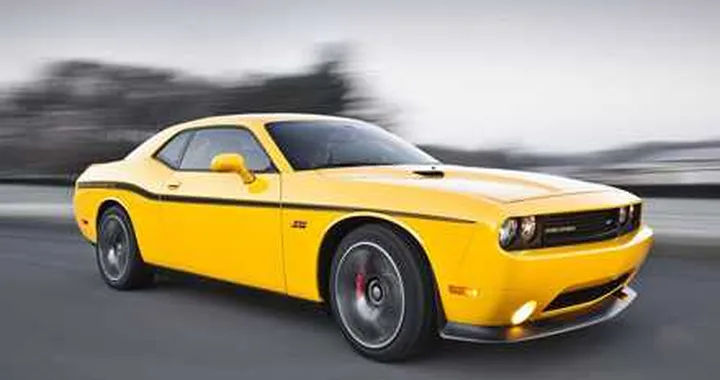 Dodge Challenger SRT8 392 Yellow Jacket
