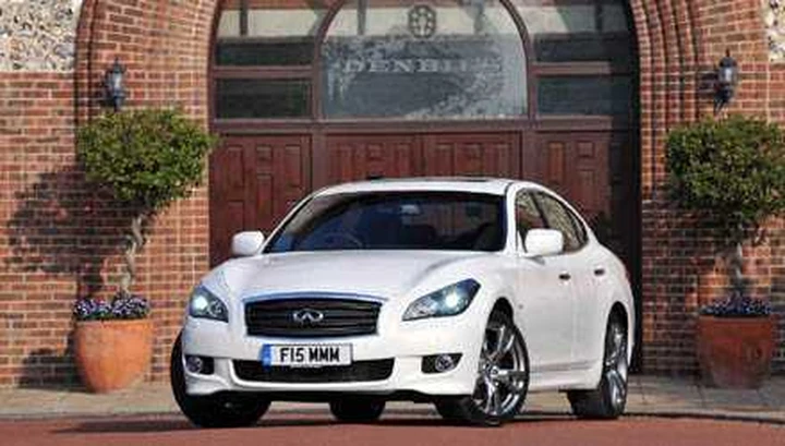 Infiniti M30d: ammiraglia di lusso da 53.800 euro