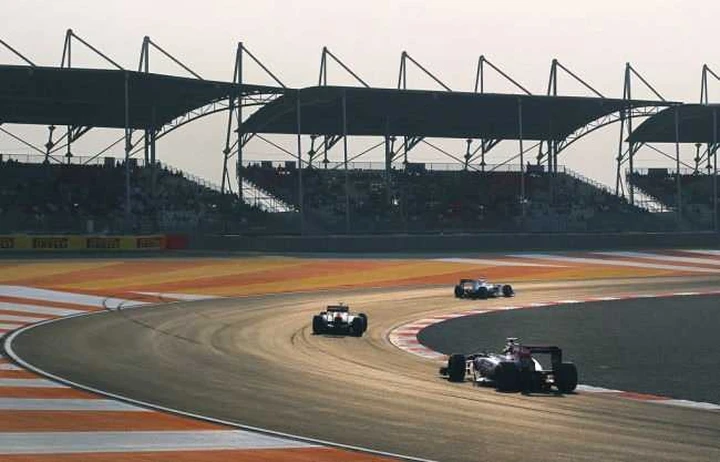F1: nel GP d'India vince Vettel, Alonso terzo