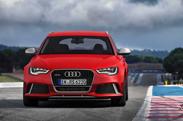 Audi RS6 Avant Plus: 600 CV per la sportiva di Ingolstadt