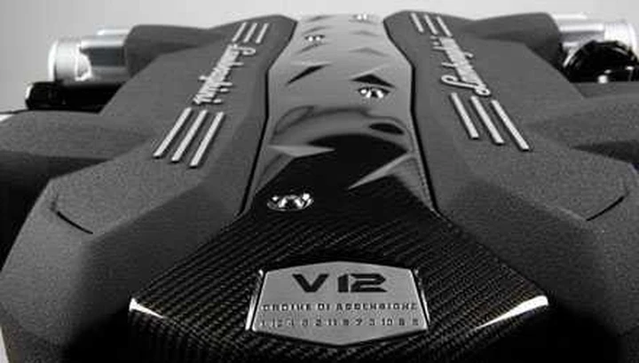 Lamborghini: un nuovo V12 sull'erede della Murciélago