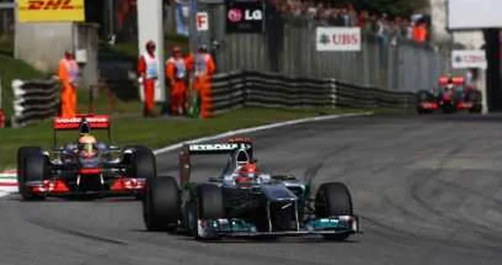 F1: Schumacher si risveglia a Monza
