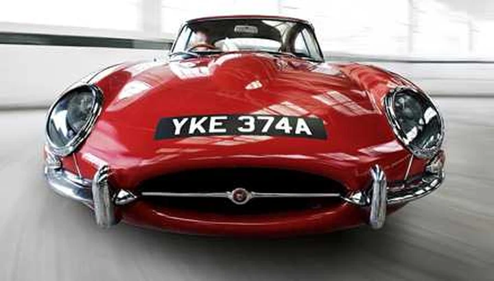 Jaguar E-Type: 50 anni e non sentirli