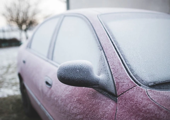 Cosa fare con l'auto ghiacciata? I nostri consigli