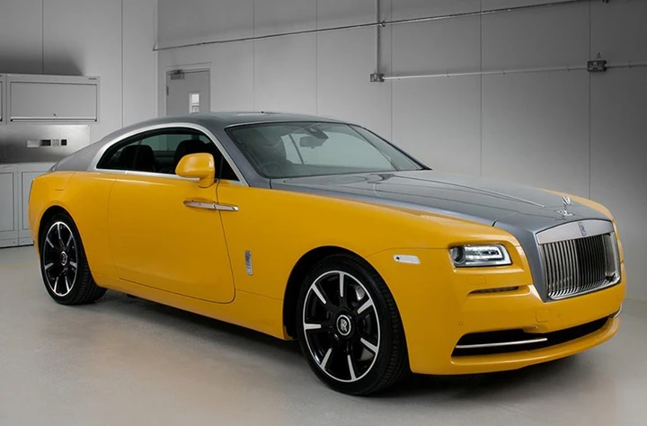 Rolls-Royce Wraith Golden Yellow: esemplare unico Bespoke