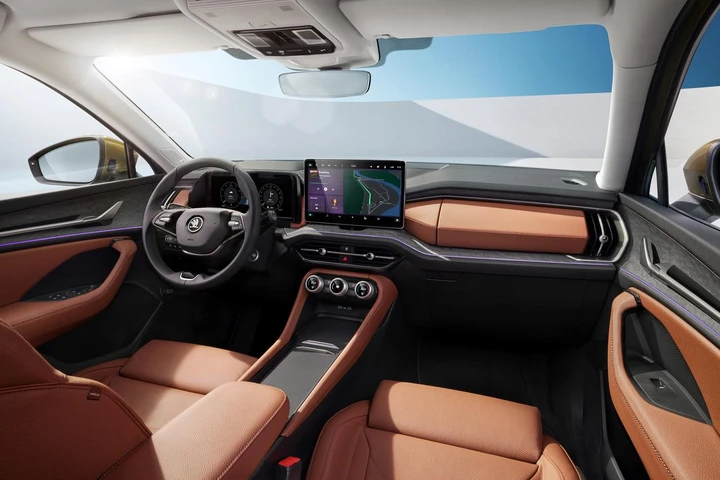 Skoda Kodiaq e Superb 2024 interni teaser
