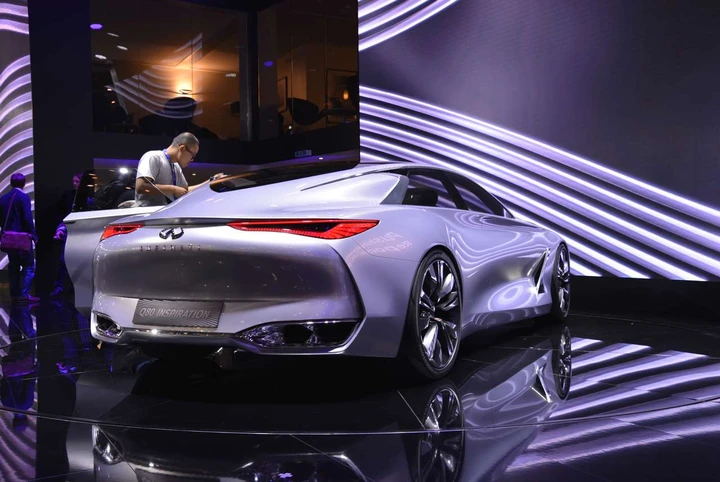 Stand Infiniti al Salone di Parigi 2014