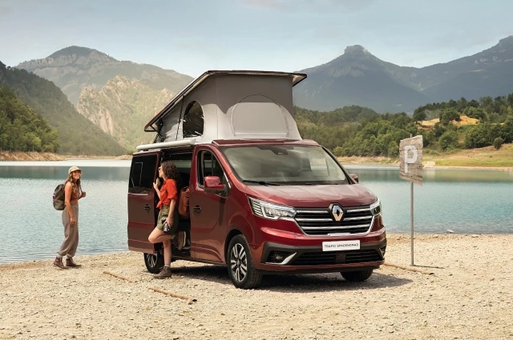 Renault Trafic SpaceNomad 2022: caratteristiche e dotazioni