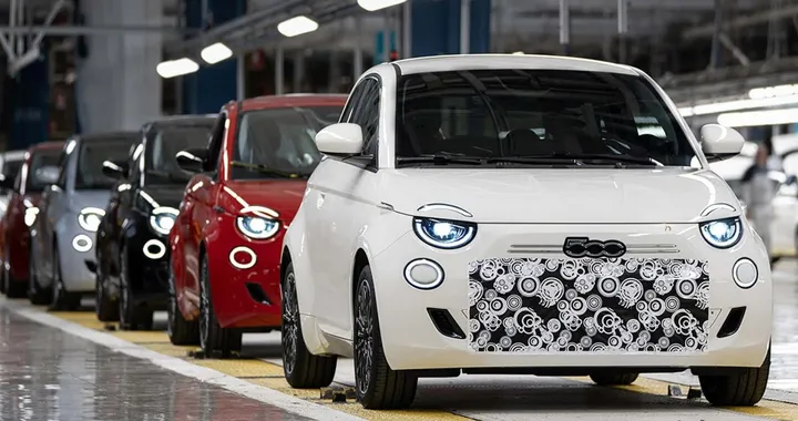Fiat 500 Torino: il ritorno dell’ibrido per conquistare la città