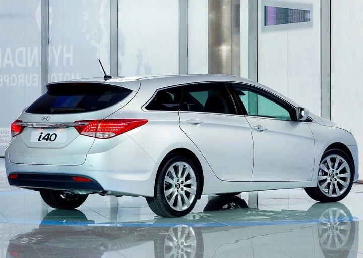 Hyundai i40w