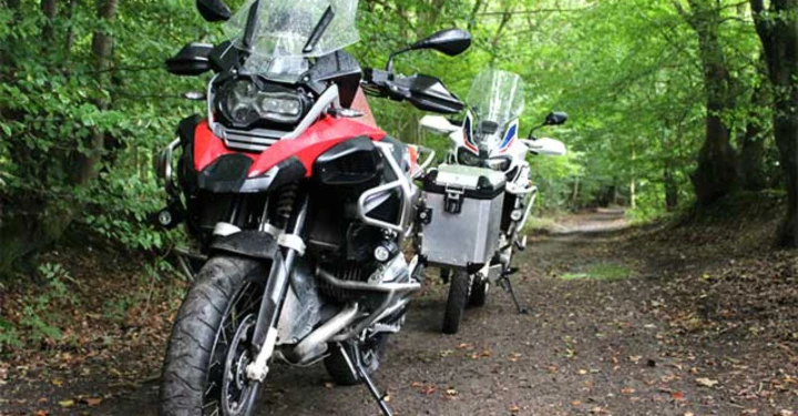 Come funziona noleggiare una moto a breve termine?