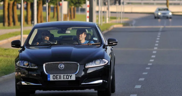 Jaguar XF 2.2 da record: 1.313 km con un pieno