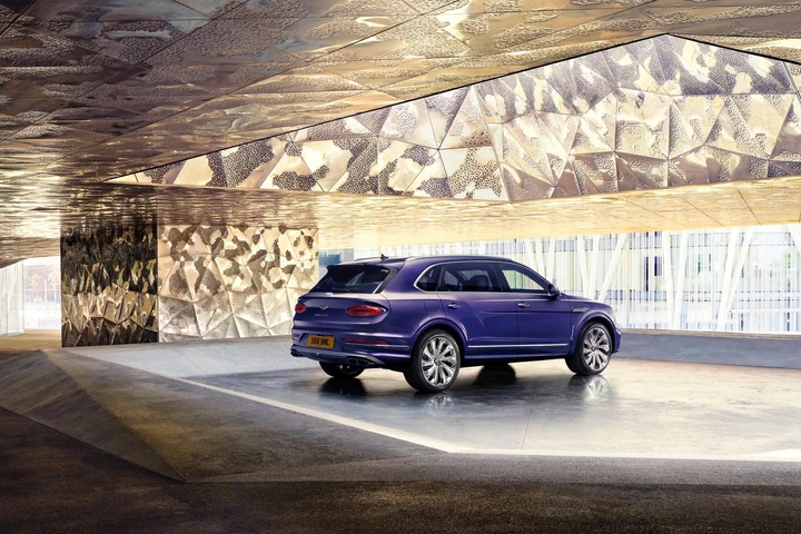 Bentley Bentayga EWB Mulliner