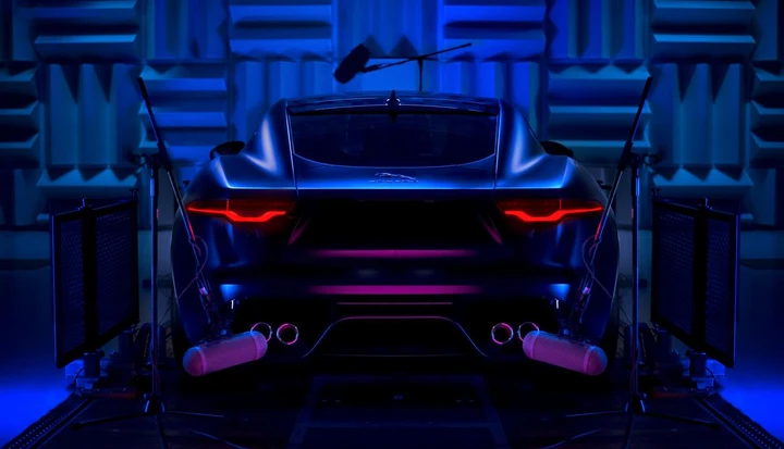 Jaguar F-Type: il sound del suo V8 conservato nella British Library