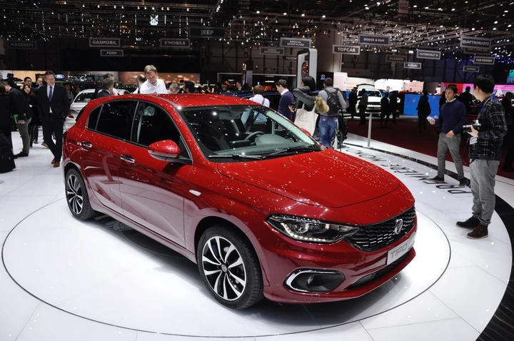 Fiat Tipo 5 porte al Salone di Ginevra 2016