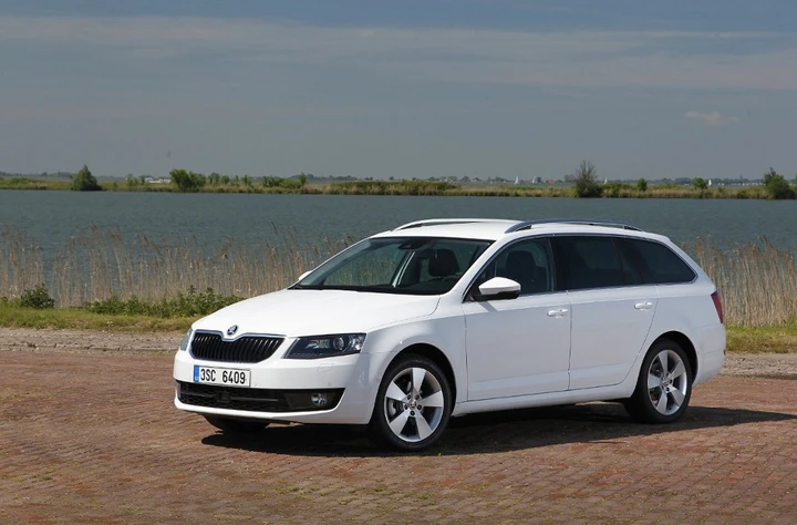 Nuova Skoda Octavia Wagon G-Tec: prezzi da 19.900 euro