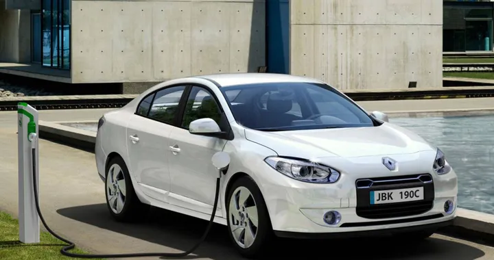 Renault: stipulato accordo per produzione di auto elettriche in Cina