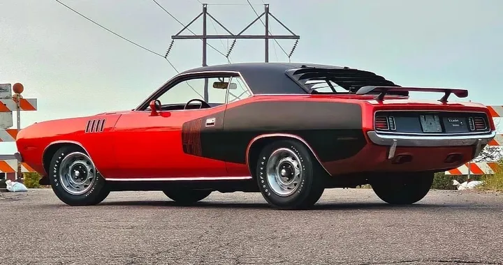 Non usciva dal garage da 43 anni: muscle car ritorna in strada