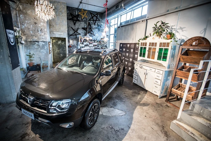 Dacia Duster Black Shadow: serie speciale ricca ed elegante