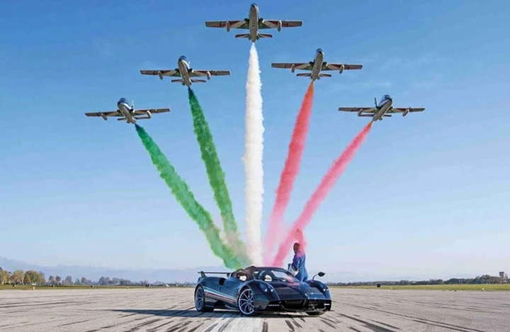 Pagani Huayra Tricolore: caratteristiche e prezzi della nuova hypercar