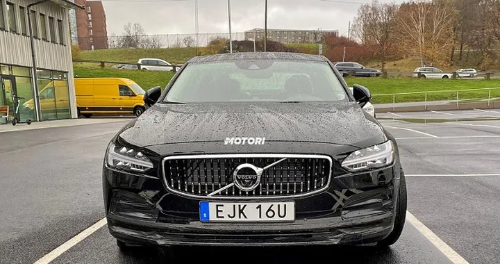 Volvo S90 facelift: proseguono i test di sviluppo