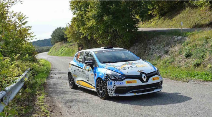 Rally Due Valli 2015: Rossetti vince il Trofeo Clio R3T