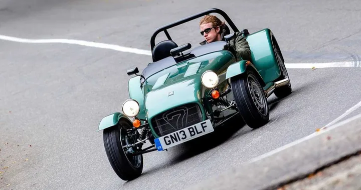 Caterham Seven 160: entry-level senza compromessi