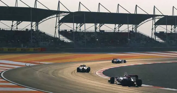 F1: nel GP d'India vince Vettel, Alonso terzo