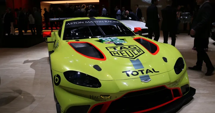 Aston Martin: Lagonda Vision Concept e Valkyrie AMR Pro a Ginevra