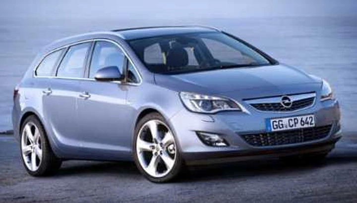 Opel Astra Sports Tourer: comunicati i prezzi