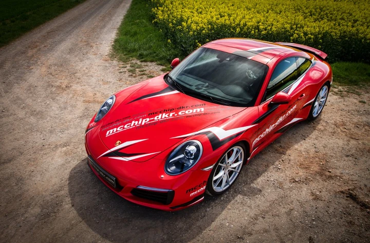 Porsche 911 Carrera S by McChip-Dkr: tuning di sostanza