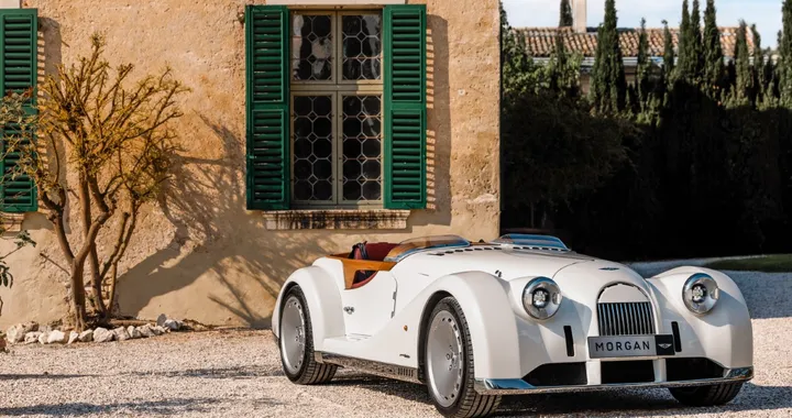 Morgan Midsummer: con Pininfarina nasce un'auto da sogno di 