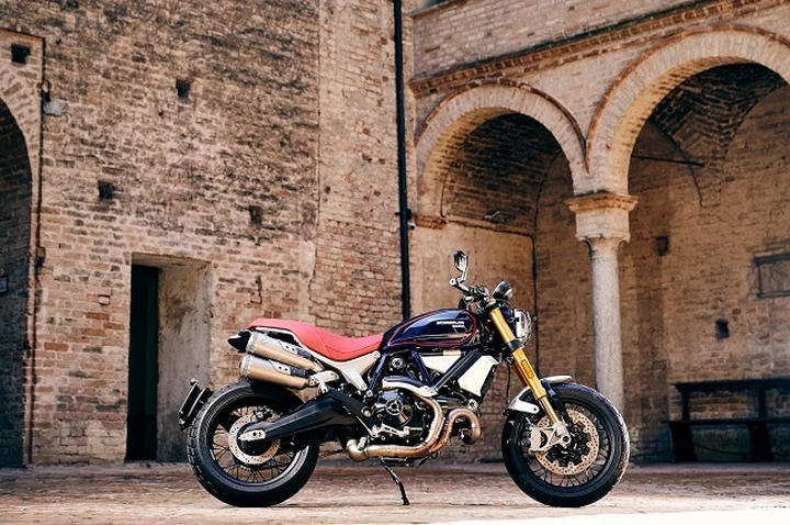 Ducati Scrambler 1100: nuova serie speciale Club Italia