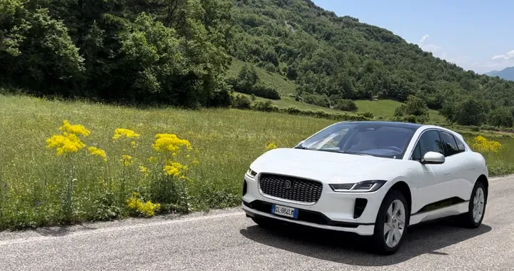 Jaguar I-Pace: la prova su strada dell'elettrica del Giaguaro