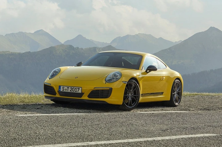 Porsche 911 Carrera T: immagini ufficiali