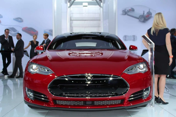 Tesla, live al Salone di Detroit 2015