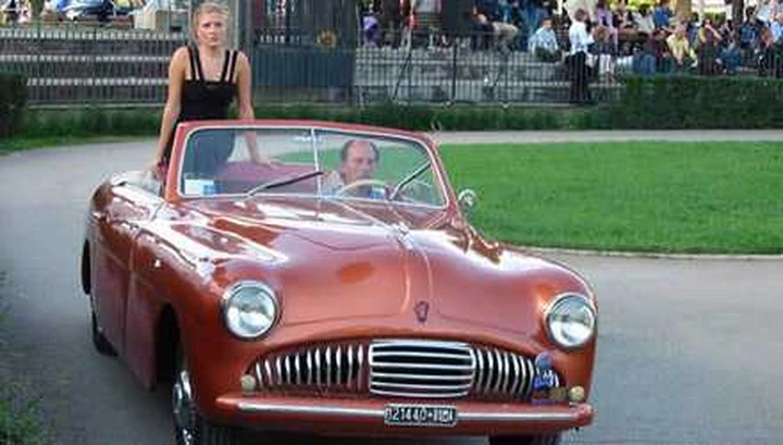 Roma si fa in tre per le auto d'epoca