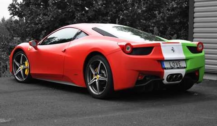 Ferrari 458 Tricolore: onore all'Italia